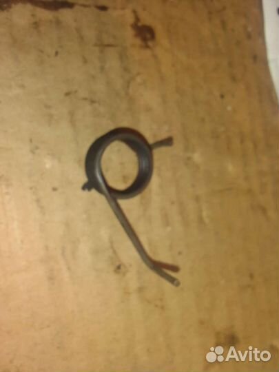 Пружина натяжителя цепи маслонасоса 1.6 Skoda AKL