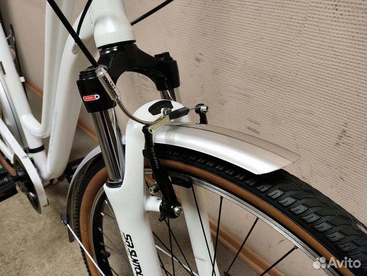 Велосипед Jamis Hudson Sport SX Step-Thru