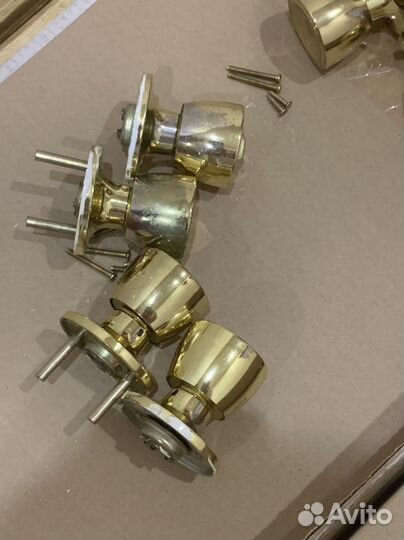 Дверные межкомнатные круглые ручки