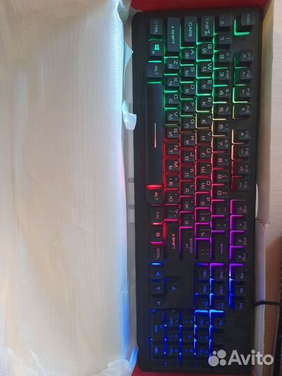 Игровая клавиатура с подсветкой