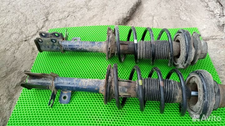 Задние стойки пружины Chevrolet Lacetti