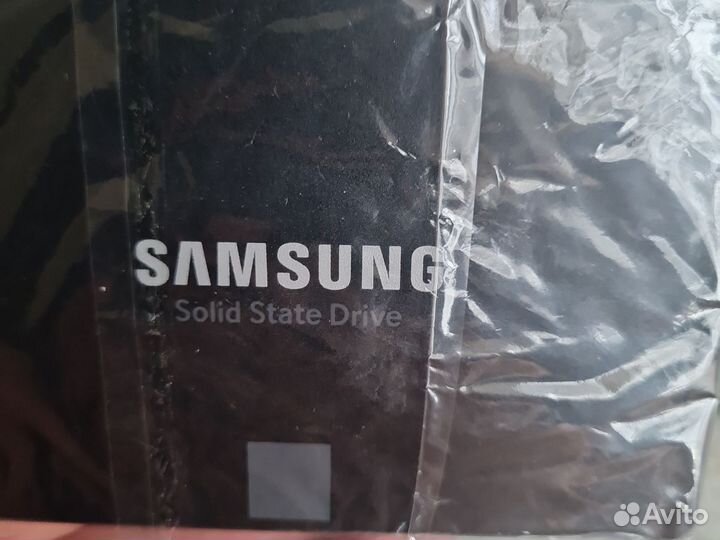 Внутренний SSD накопитель Samsung 250GB 860 EVO