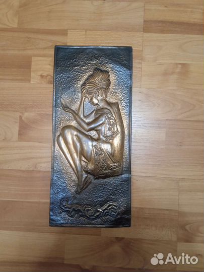 Чеканка панно СССР девушка с зеркалом