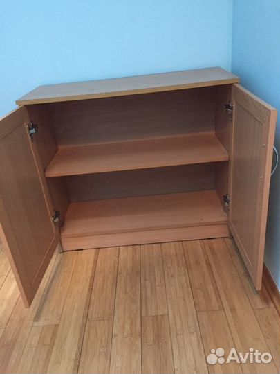 Тумбочка новая, бордюр прикроватный