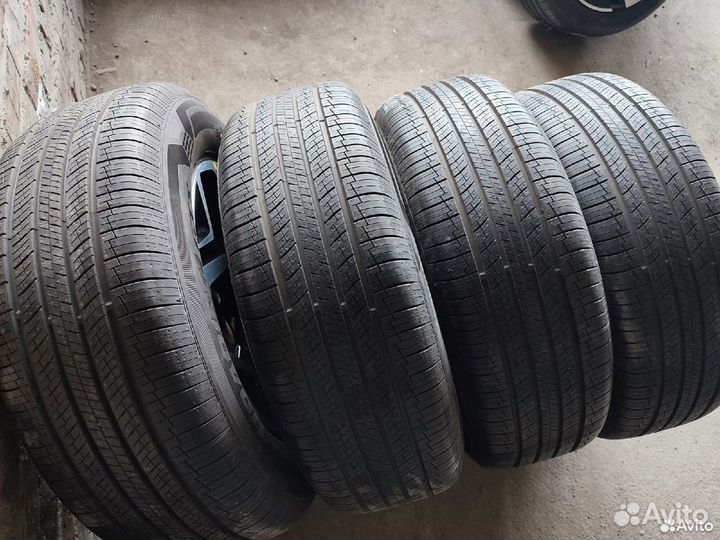 Nexen Roadian GTX 235/65 R17