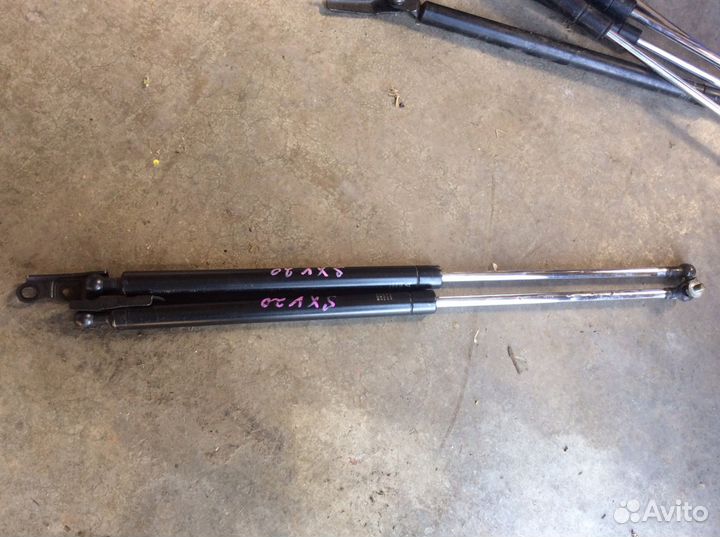Амортизаторы 5-й двери Toyota Gracie SXV20