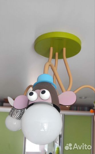 Люстра Philips в детскую