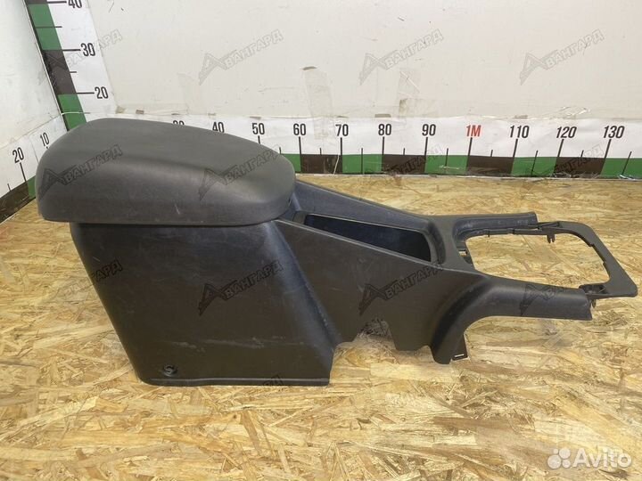 Консоль центральная подлокотник Mitsubishi Aspire