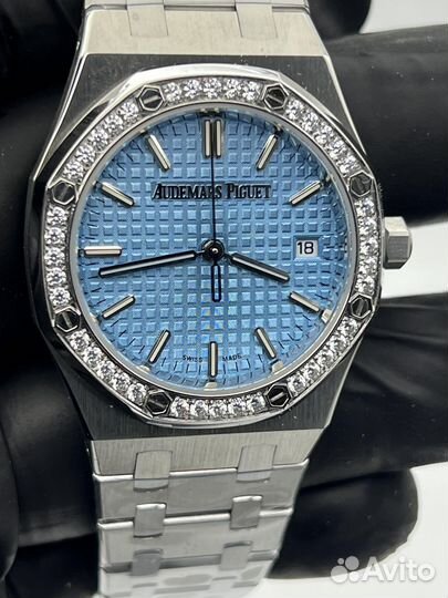 Часы Audemars Piguet Royal Oak 37mm 77451ST.ZZ.136