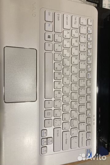 Sony vaio SVE1413E1RW