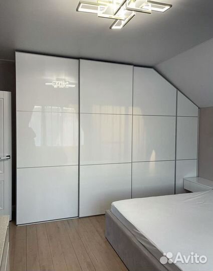 Шкаф распашной