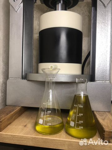 Конопляное масло холодного отжима (сыродавленное)