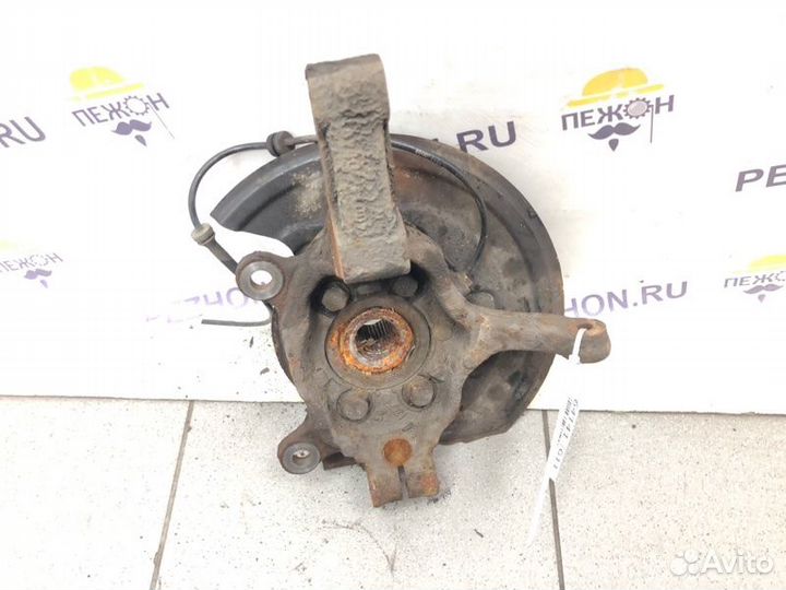 Кулак поворотный передний правый Nissan Qashqai