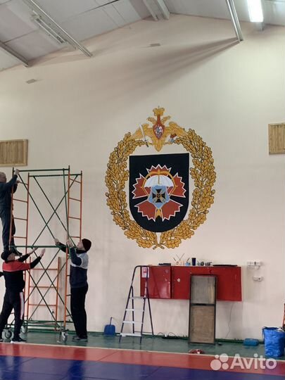 Художник по росписи стен