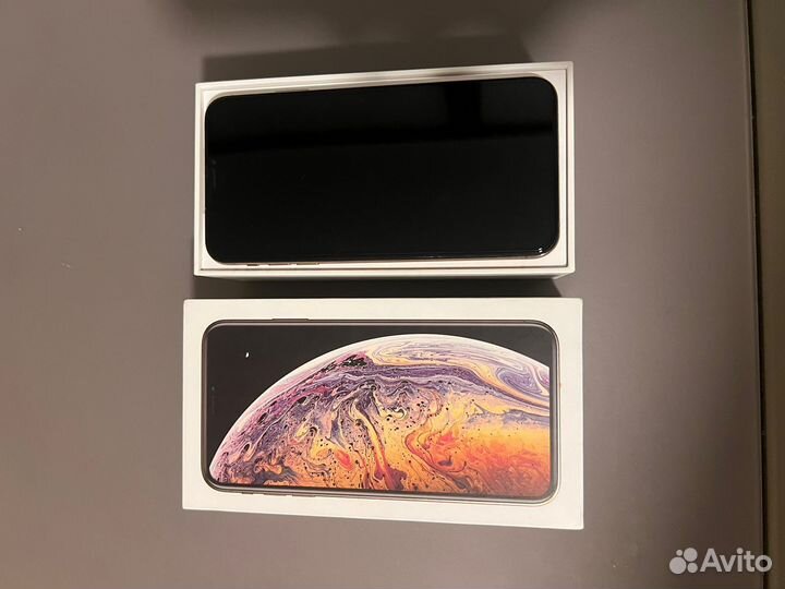 iPhone Xs Max, 64 ГБ