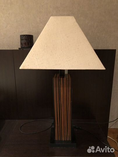 Лампа настольная