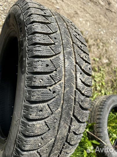 Bridgestone Ice Cruiser 7000 185/65 R15 88T