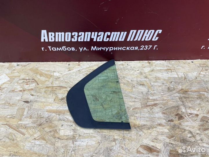 Форточка двери задняя левая Renault Logan