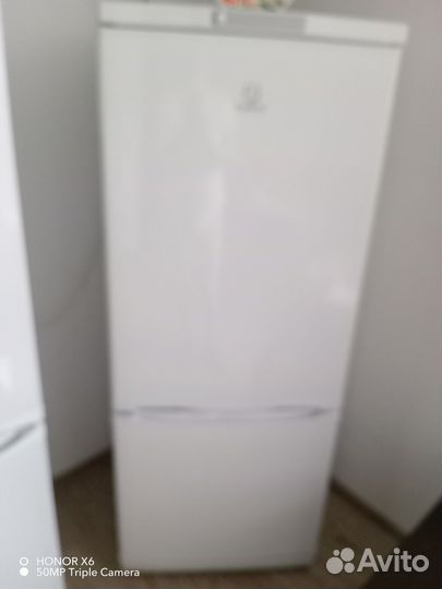 Холодильник indesit бу