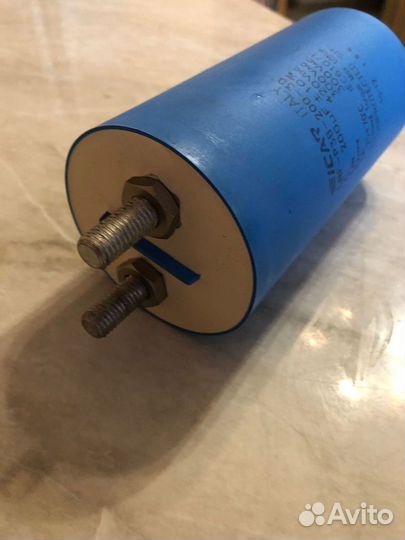 Конденцатор 200 mf