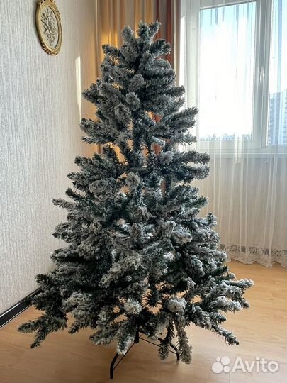 Елка искусственная заснеженная бу