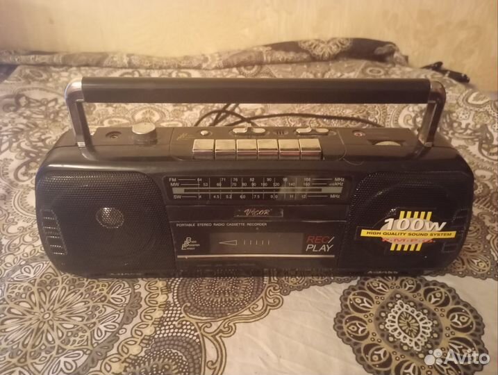 Кассетная магнитола