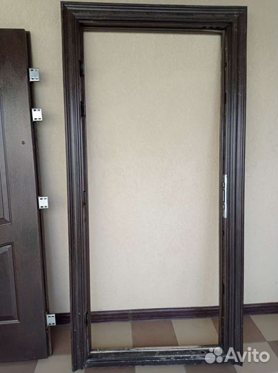 Металлическая дверь бу