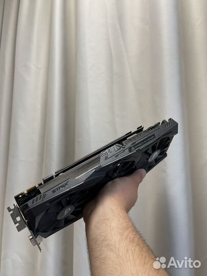 Asus Rog Strix GTX 1080 8Gb