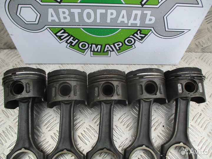 Поршень с шатуном Mercedes Sprinter Vito W638 2.2