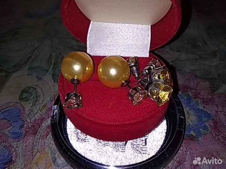 Серьги-пуссеты.под золото/жёлтые.4пары разн.размер