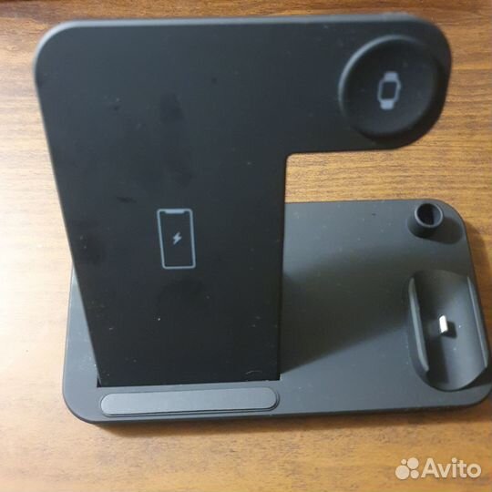 Зарядная станция 4 В 1