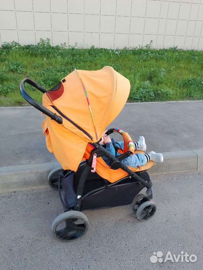 Прогулочная коляска