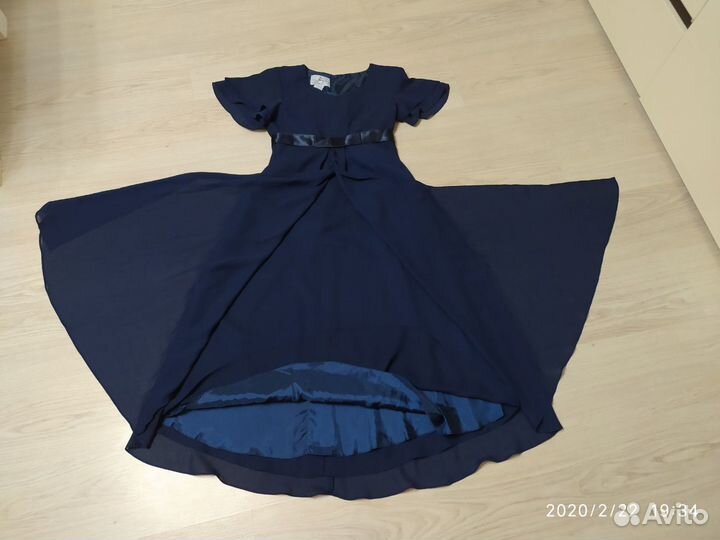 Платье s
