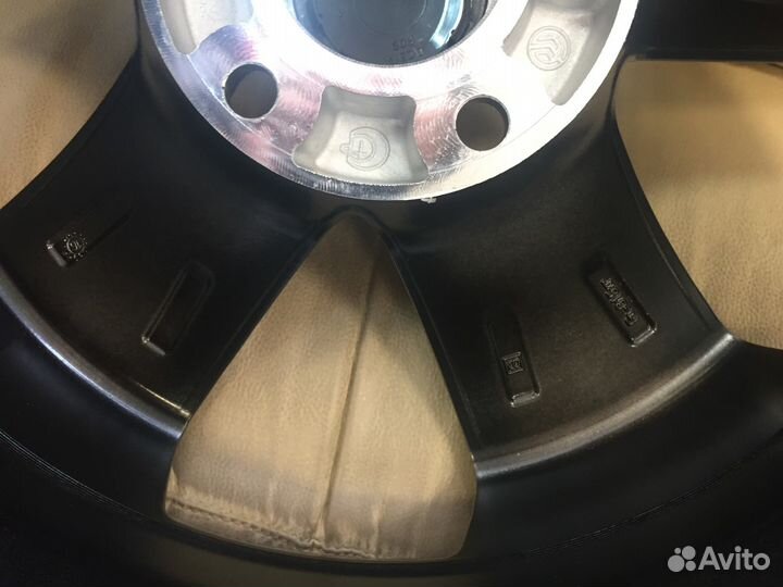 Диск 6,5 x 16 5*114,3 Et: 45 Dia: 67,1 Crossline