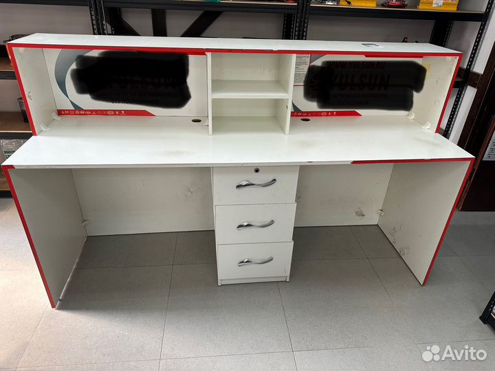 Компьютерный стол