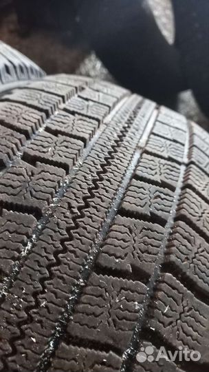 Nitto Invo 215/50 R17