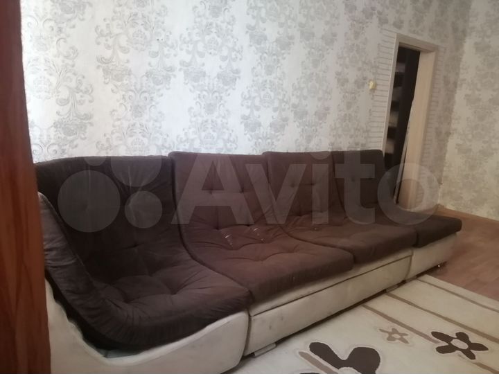 2-к. квартира, 76 м², 1/4 эт.