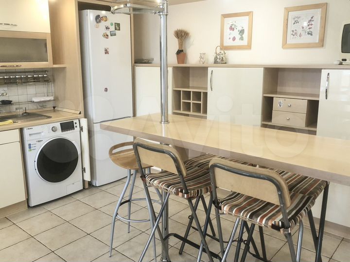 3-к. квартира, 114 м², 9/10 эт.