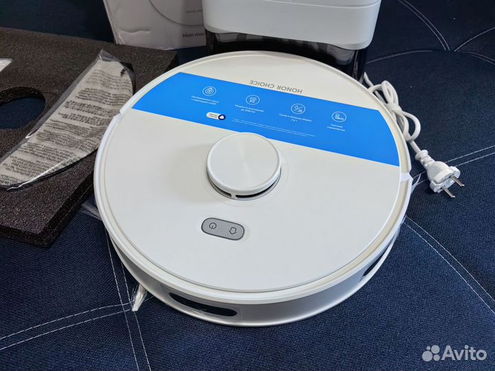 Робот пылесос Новый Honor с самоотчиской и мойкой