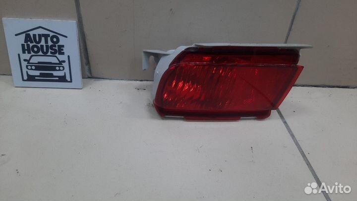 Фонарь задний в бампер левый