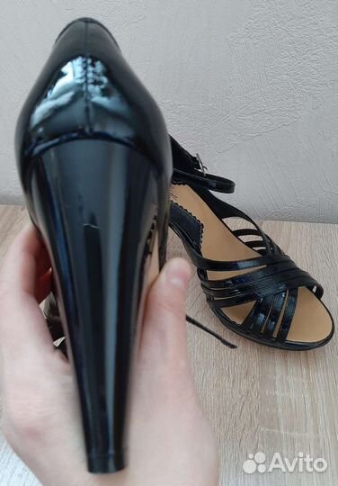 Новые босоножки женские 38 размер