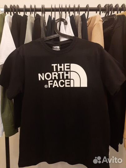 Футболка The North Face