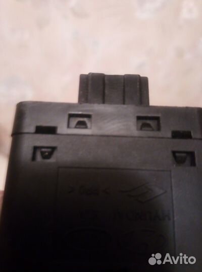 Выключатель Air Bag Kia Rio 2 (2005-2011) ориг