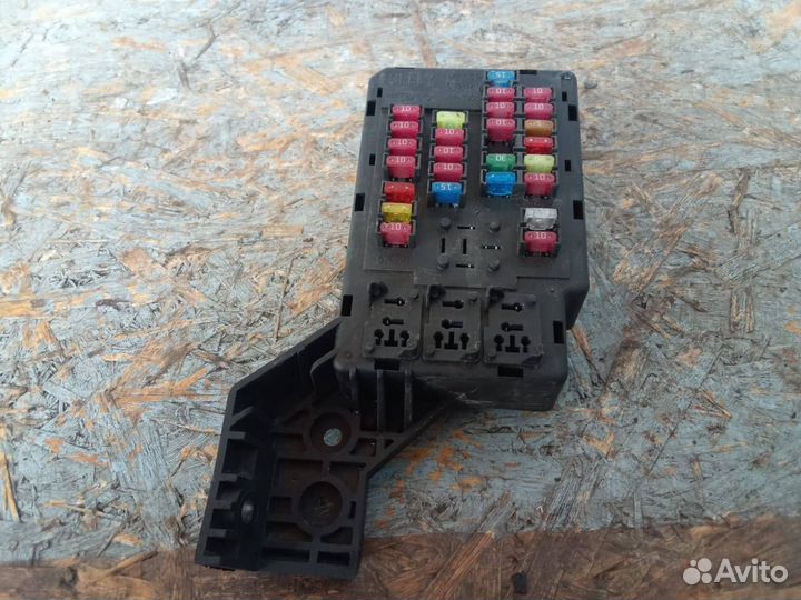 Блок предохранителей Geely Emgrand EC7