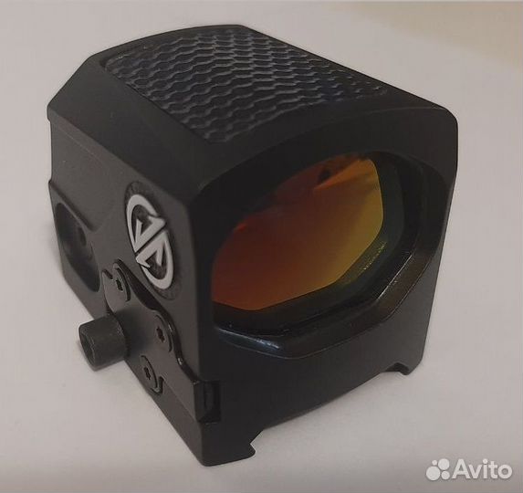 Коллиматорный прицел закрытого типа Nutrek 28x19