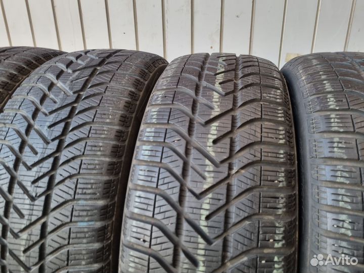 Pirelli Winter 190 Snowcontrol 205/55 R16