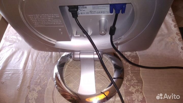 Монитор ЖК LG Flatron L1720B