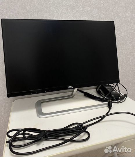 Монитор AOC 21,5 дюйма