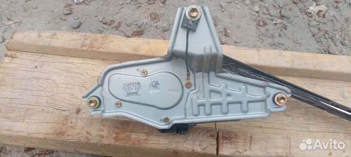 Моторчик заднего дворника (оригинал) Toyota spacio