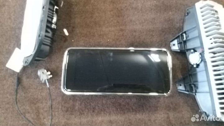 Монитор Range Rover Evoque L551